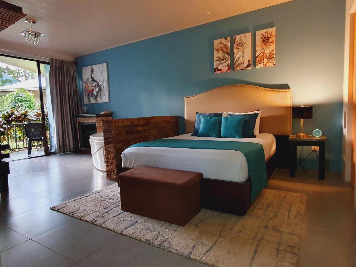 Yellow Tree Suites La Fortuna Extérieur photo