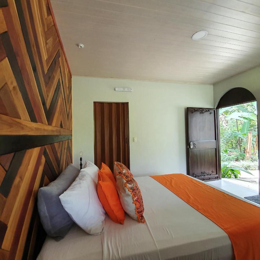 Yellow Tree Suites La Fortuna Extérieur photo
